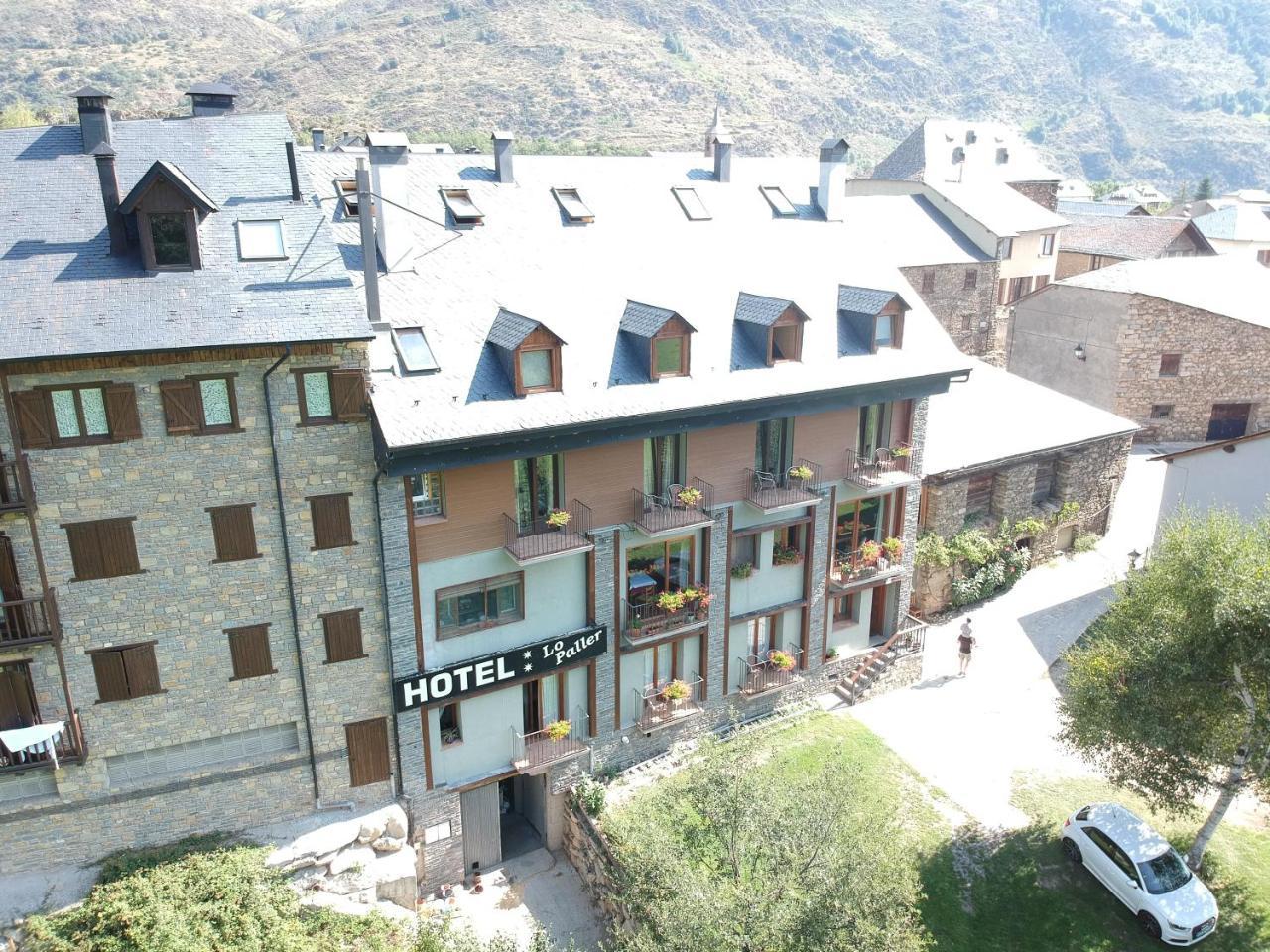 Hotel Lo Paller Valencia D'Aneu Buitenkant foto