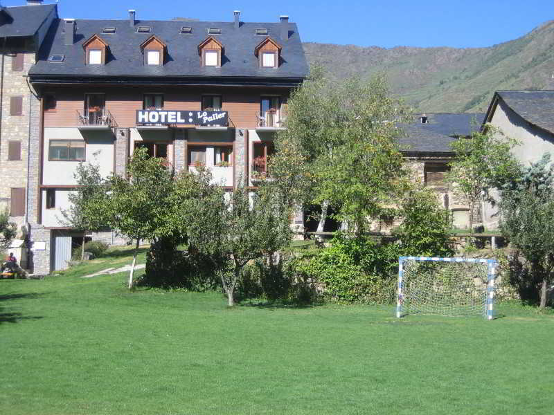 Hotel Lo Paller Valencia D'Aneu Buitenkant foto